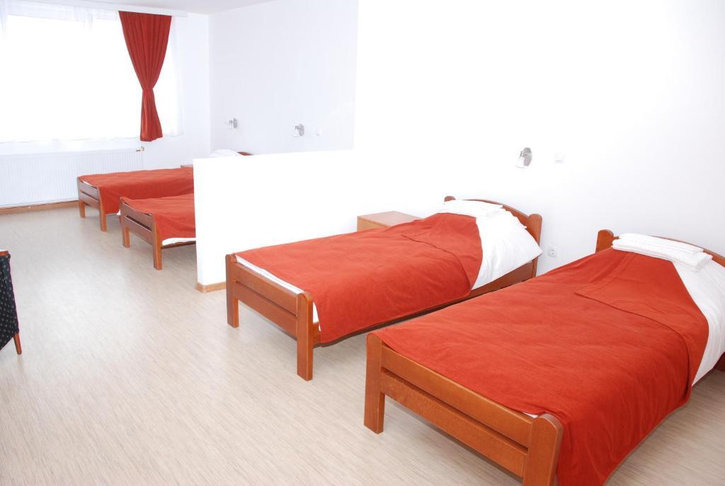 M Garni Hotel Vranje Habitación foto